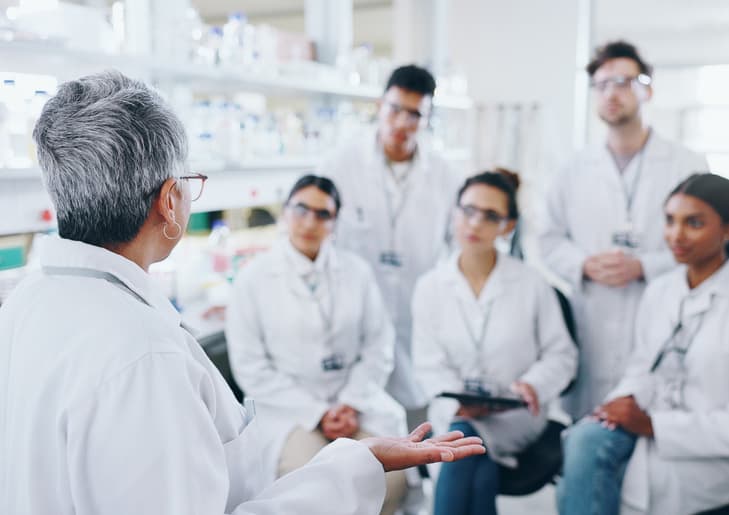 Laboratoire complet aménagé par XLAB